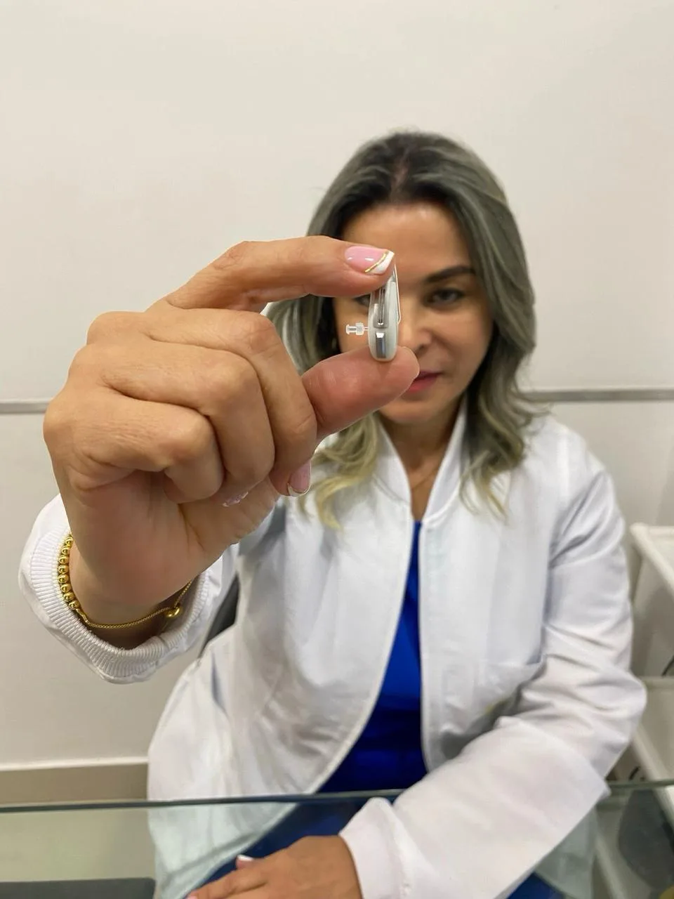 Audífono digital de última tecnología en detalle